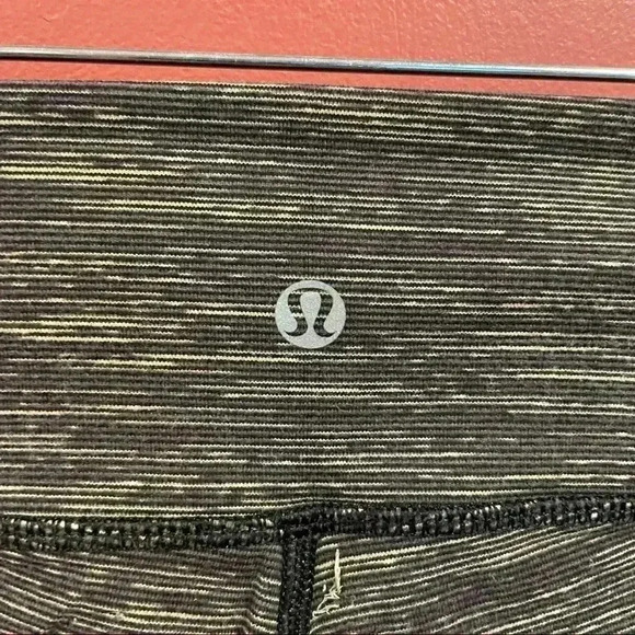 Lululemon Capris Pants - Picture 6 of 8